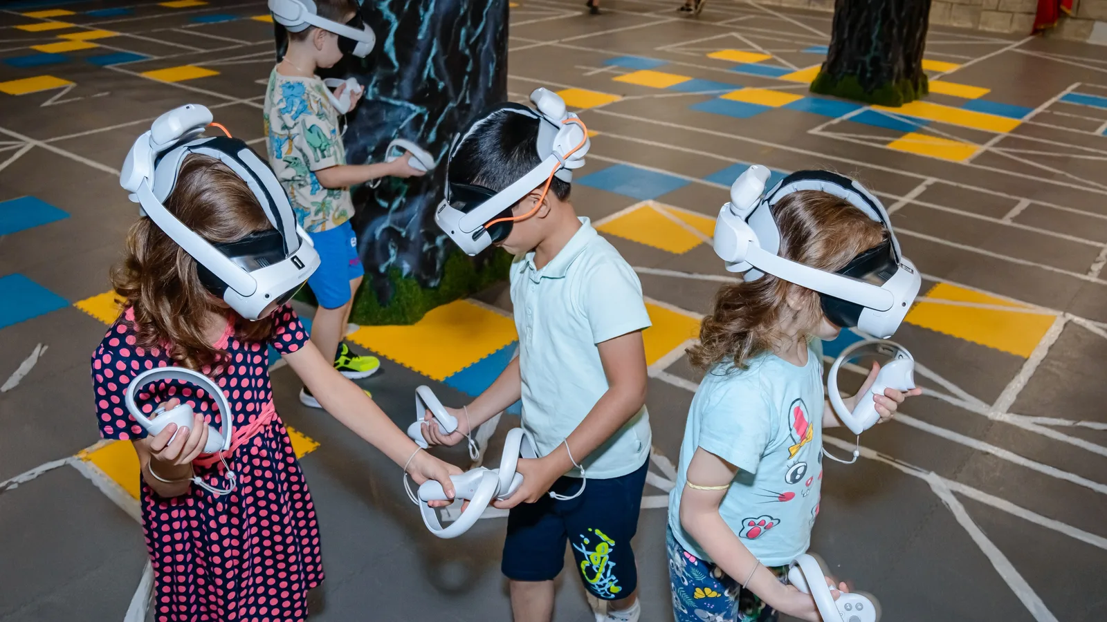 VR: Добрые игры — фотография 2